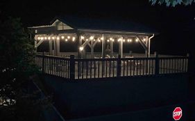 Bills Bungalow On Lake Burton With Top Dock And Patio